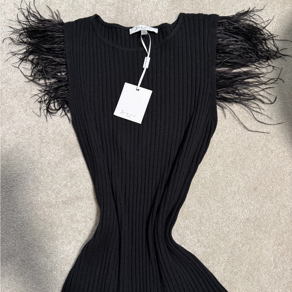 Sioni Black Ribbed Tank Top with Feather Accents